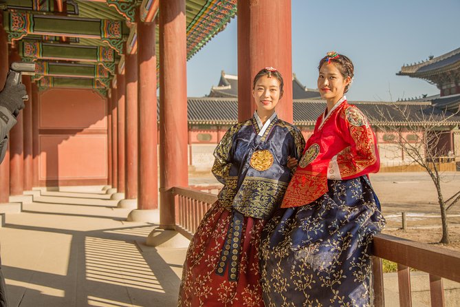 Hanbok rental, hanbok experience - Hair Ornaments and Accessories That Make the Look Feel Finished