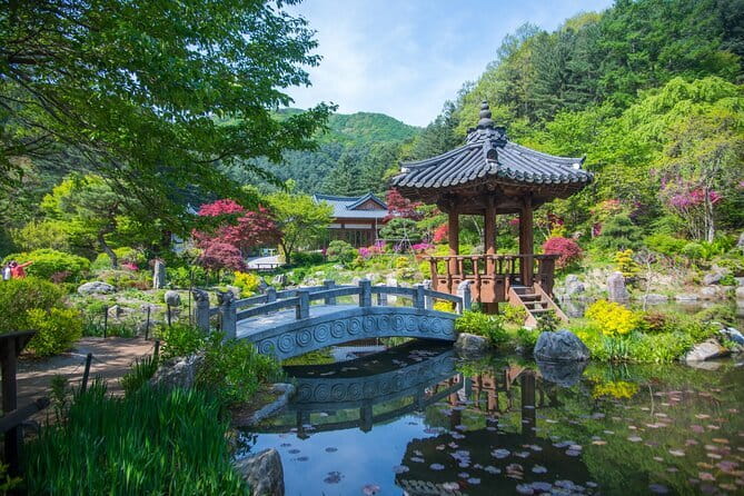 Herb Island and Sanjung Lake and Bidulginang Water Falls - How to Plan Your Clothing, Snacks, and Photo Setup