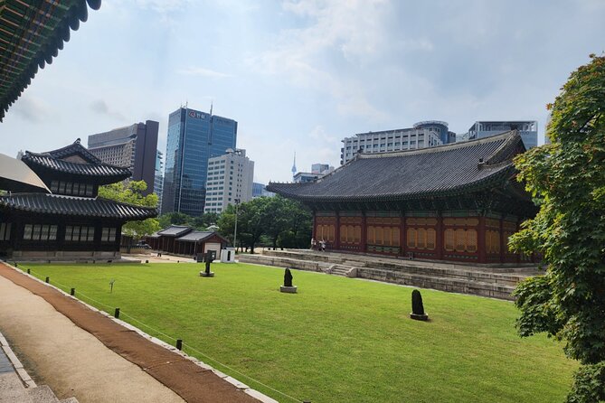 Highlights of Seoul Tour in Seoul: Deoksugung & N Seoul Tower - Smart Tips to Make This Route Feel Easier