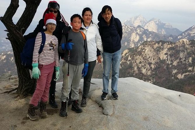 Hike and Explore the Wonder of Bukhansan National Park with hiking professional(including Lunch) - The Buddhist Temple Near the Gate, Then a Southern Descend
