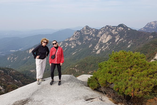 Hike at Mt. Bukhansan National Park with professional Guide(including Lunch) - The fortress gate and ridge temple stops: why they make this tour worth it