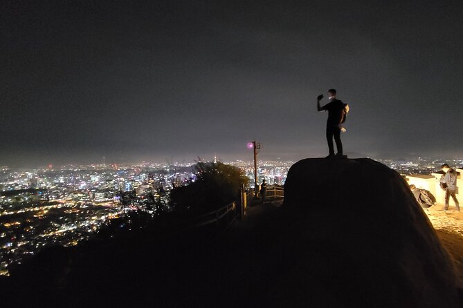 Inwangsan hike & historical sites - Stop 2: Walking the Seoul City Wall Along Hanyangdoseong Fortress