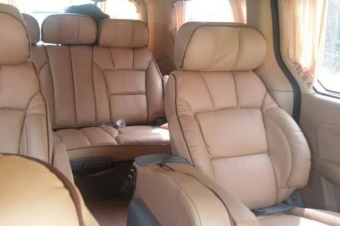 Jeju Airport Transfer - Where You Meet the Driver at Jeju International Airport