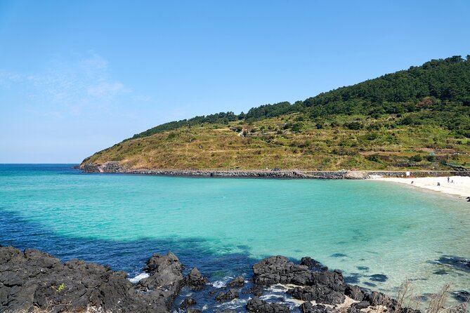 Jeju Eastern Must visit Unesco Spots Join In Tour - Seongsan Ilchulbong UNESCO tuff cone: what to look for