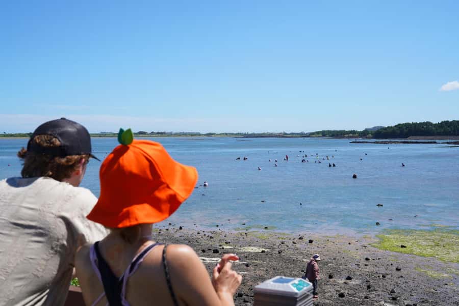 Jeju: Eastern UNESCO Join in Tour (Seongsan, Haenyeo) - Seongsan Ilchulbong: the UNESCO crater hike (and how to enjoy it)