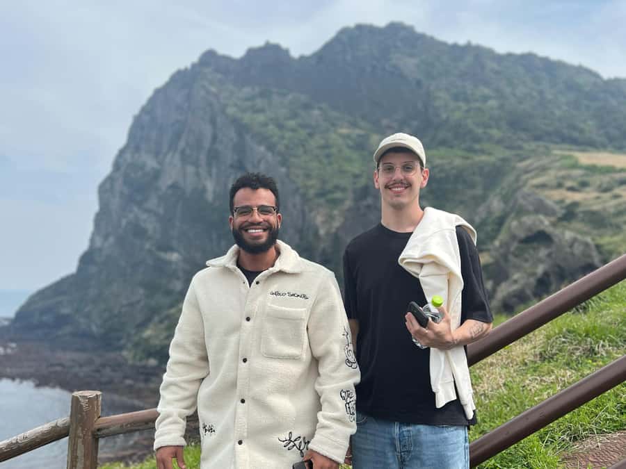 Jeju: Eastern UNESCO Join in Tour (Seongsan, Haenyeo) - Who should book this Jeju East UNESCO join-in tour