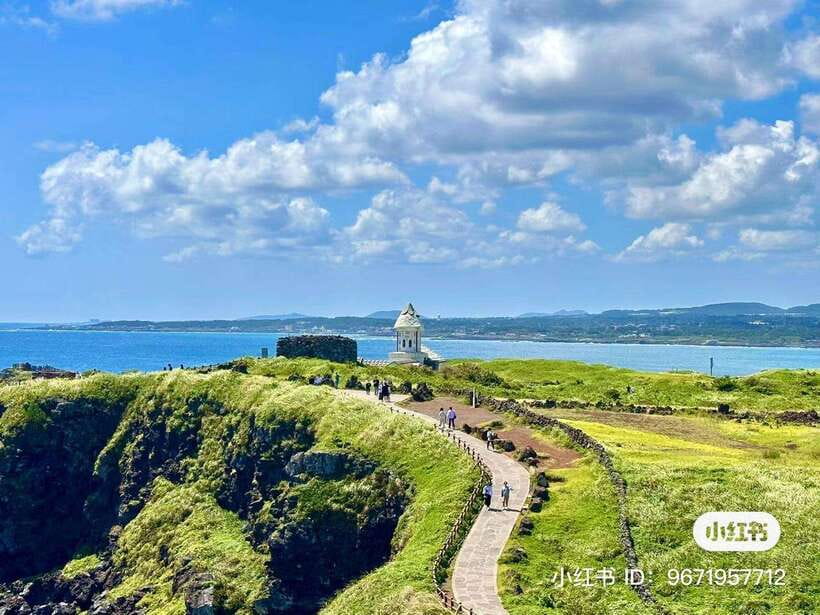 Jeju: Eastern UNESCO Sites Tour with Haenyeo Show - Two Pickup Points, Then an Easy Return to Jeju City