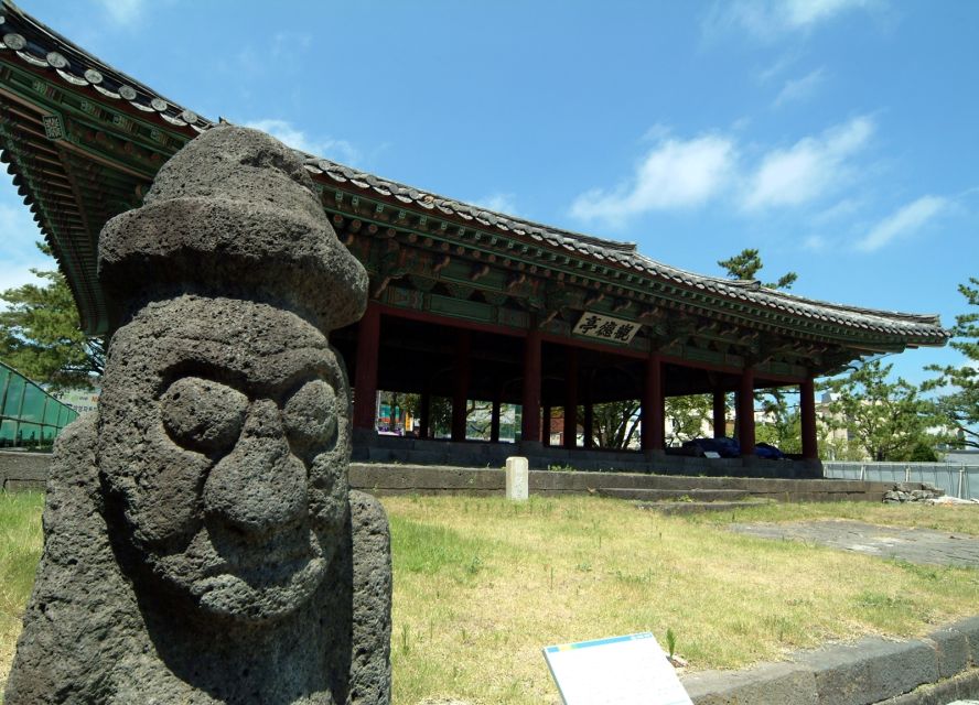 Jeju Island: Customized Private Full-Day Van Tour - Ilchul Land tea stop: a breather that still feels connected to the scenery