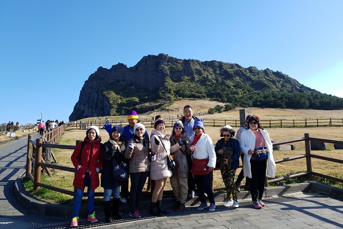 jeju island Jumbo taxi Private tour with Mr.Hong East of jeju - Woljeongri Beach and Gwangchigi Beach: When Time Allows for Sea Air