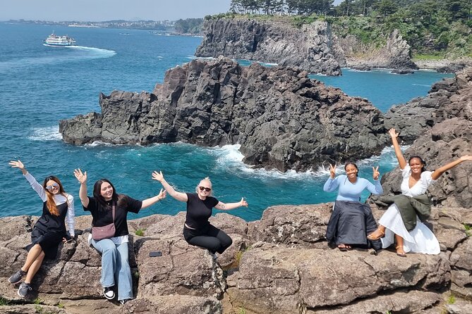 Jeju Island Popular Sightseeing Private Car Charter Tour 5/9hours - Private Car Charter on Jeju, With Real Flexibility