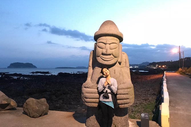 Jeju island: Van tour with a guide who the most loves JEJU - Price and logistics, what $279 per group really means