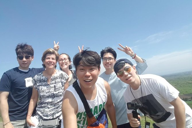 Jeju Premium Small Group UNESCO Day Tour - East Course - How the guide keeps it feeling cohesive
