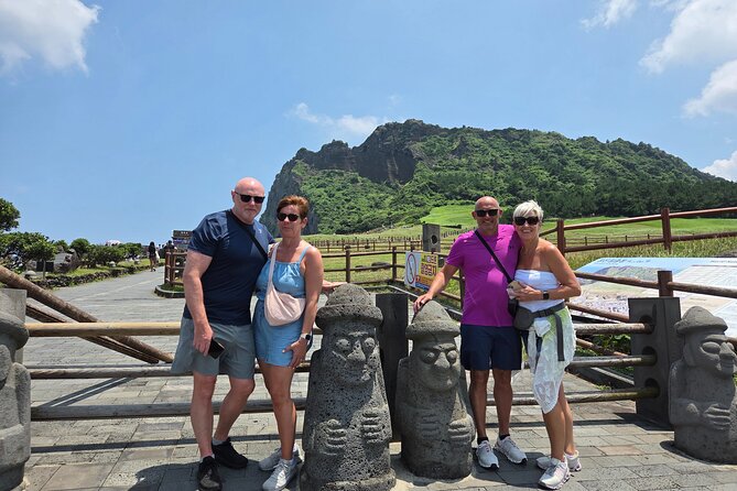 Jeju Private Taxi Tour with a Licensed English Guide-Driver - Day 2: Waterfalls, hexagonal sea cliffs, tea museum calm, and Hallim Park