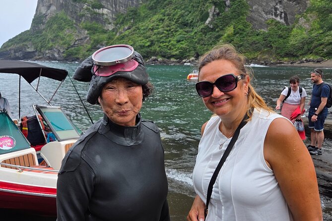 Jeju Private Taxi Tour with a Licensed English Guide-Driver - Who this tour suits best