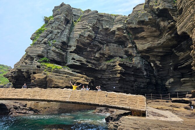 Jeju Private Tour Package-South of Jeju(Mt.Hallasan & Waterfalls) - Private Taxi Comfort for South Jeju’s Best Hits