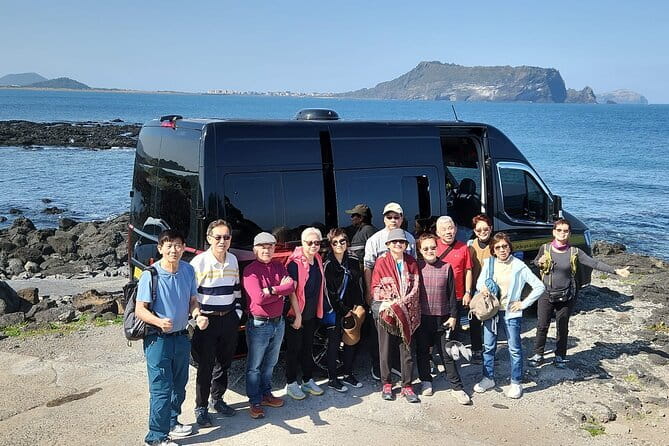 Jeju Southern UNESCO Full Day Tour with Mt.Halla - Sanbangsan Bomunsa Temple: Ocean-Facing Calm