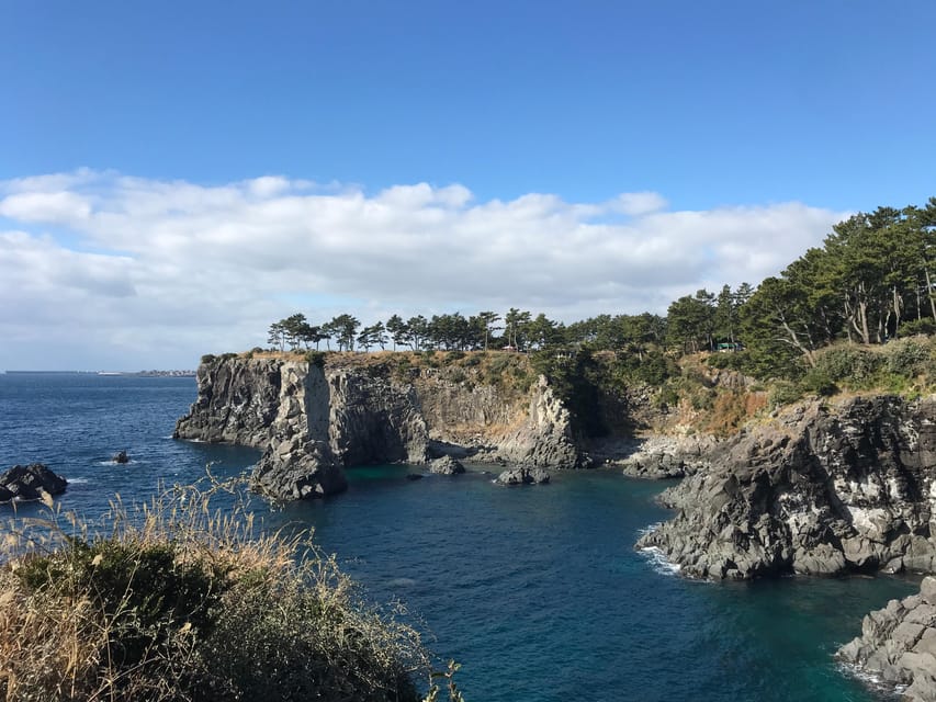 Jeju: West of Jeju Island Bus Tour from Seogwipo City - Aewol cafe street and a light coastal walk break