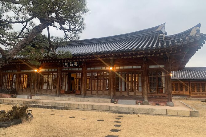 Jeonju - Southern Korea (Private tour) - Quick word on guides and the language gap