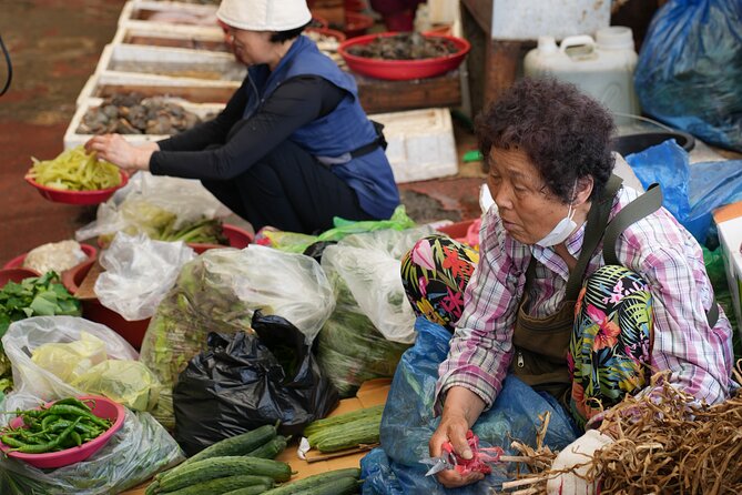 Jeonju & Yeosu: 4-Day Foodie & Artist Journey - Yeosu sunset yacht, then pojangmacha soju night