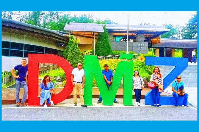 K-pop boyband Film Location Private Day Trip - Best for BTS fans who want comfort and context
