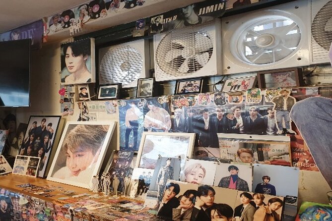 K-Pop Tour - HiKR Ground in Myeongdong: Star Avenue plus photo-ready K-pop sets