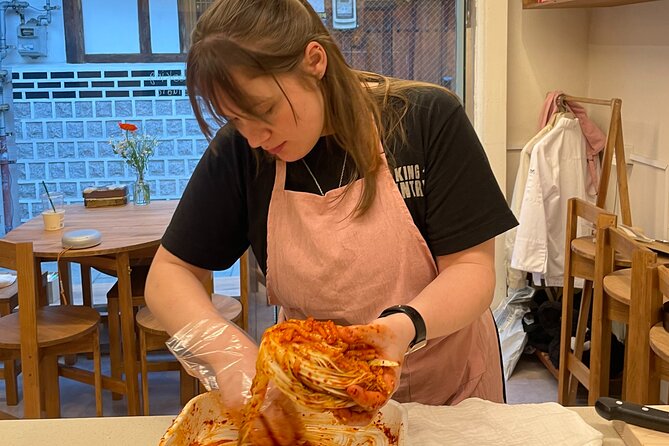 Kimchi class with Chef Hakyung near Gyeongbokgung place - Kimchi by Studio Hakyung, with Gyeongbokgung close by