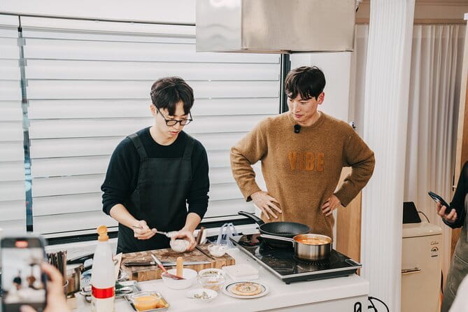 Korea Cooking Class with 3 stars Michelin Chef & Content creators - Market ingredient picking and the three typical dishes you will cook