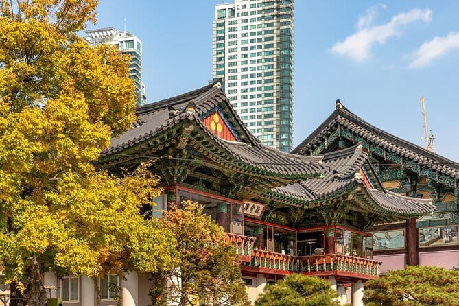 Korea Temple & Starfield Library Gangnam K-BBQ - Bongeunsa Temple: lantern calm next to the city