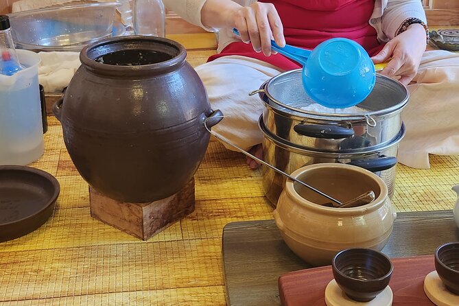 Korean Brewery - The dinner: doenjang jjigae, jeon, bossam, and a lot of makgeolli
