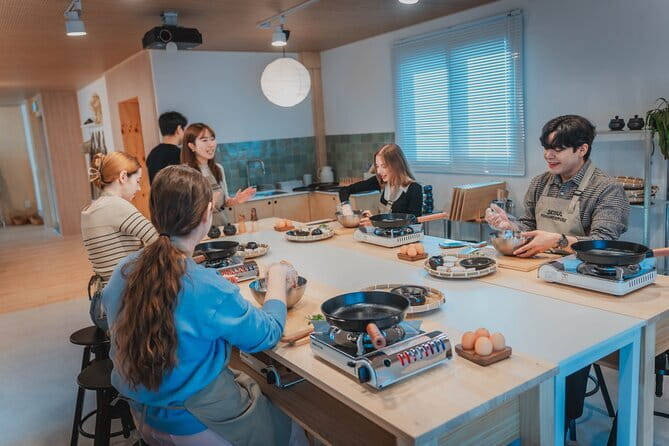 Korean Cooking Class with Grocery Shopping at Seoul Local Market - Key things I’d circle before you book