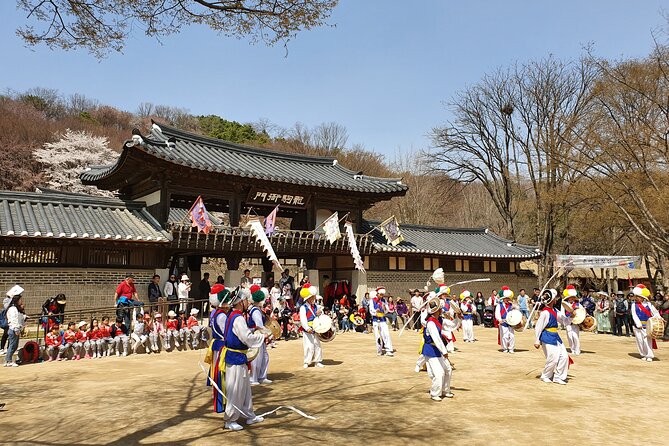 Korean Folk Village Half-day Guided Tour from Seoul - Artisan workshops: crafts you can watch in action