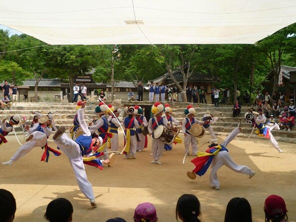 Korean Folk Village & Suwon Hwaseong Fortress Private Tour - Korean Folk Village: Joseon-era buildings, crafts, and showtime culture
