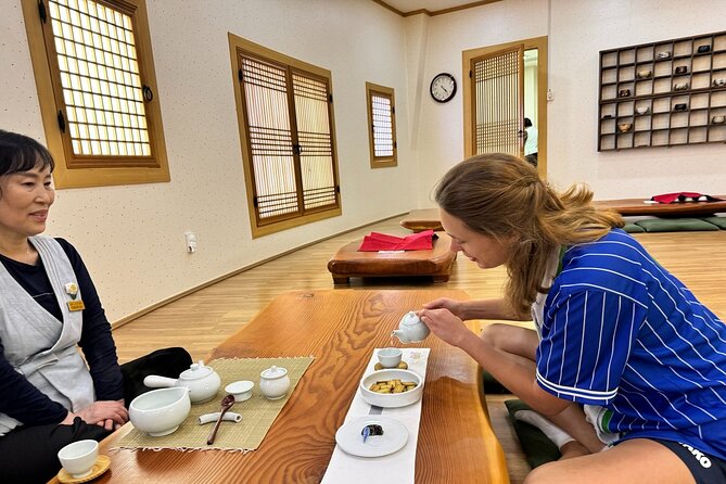 Korean Green Tea Tour - from Boseong to Gangjin (Private) - Stop 1 in Boseong: Daehan Dawon and why organic hills matter