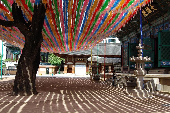 Korean Heritage Tour: Palaces and Villages of Seoul Including Gyeongbokgung Palace - Lunch at a Local Korean Restaurant, Then Ginseng Reality