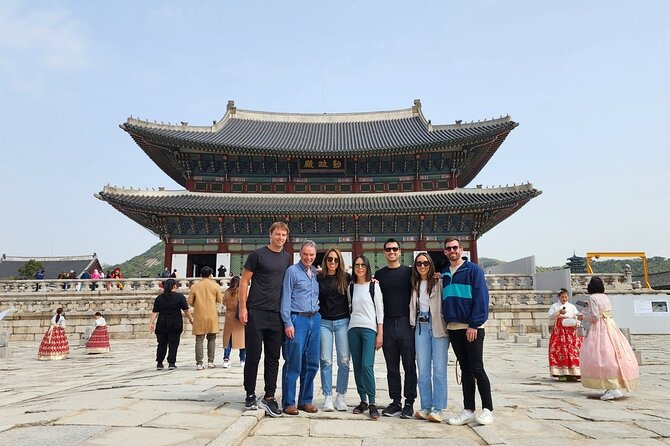 Layover Tour for essential Seoul City & Gourmet tour(Incl. Lunch) - Insadong and Cheonggyecheon Stream for old Seoul plus modern flow