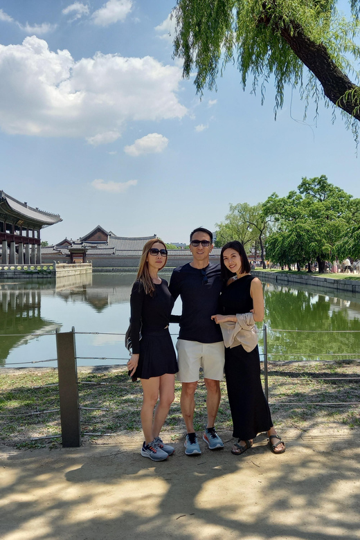 Layover tour to Gyeongbokgung-Folk Museum-Bukchon-Insadong - Airport-to-Seoul timing that actually works for layovers