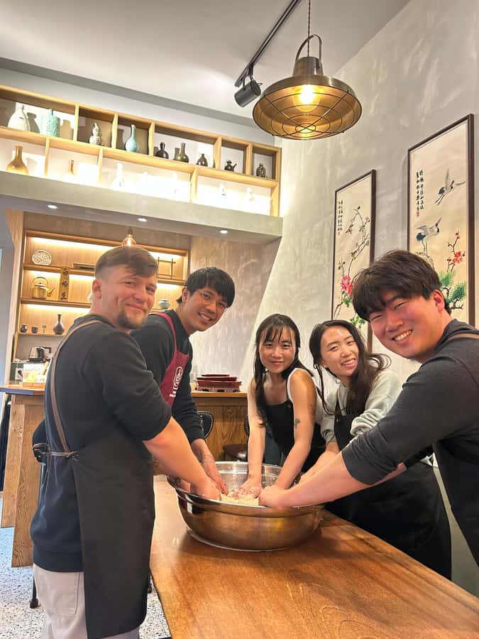 Learn and Craft Makgeolli in a Traditional Brewery - Why learn makgeolli in a traditional brewery setting