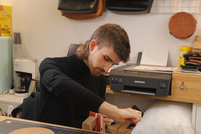 Leather Products Workshop in Seoul - A Two-Hour Leather Workshop That Ends With Something Real