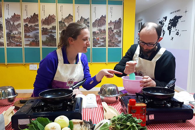 Local Home Korean Cooking Class & Market Adventure in Seoul - Hanjeongsik Dinner: 10+ Side Dishes, Dessert, and Makgeolli