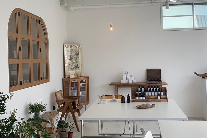 Make your K-scent perfume: Modern oneday class in Seoul - Your Blending Session: 3 Trials of 5ml You Can Actually Change