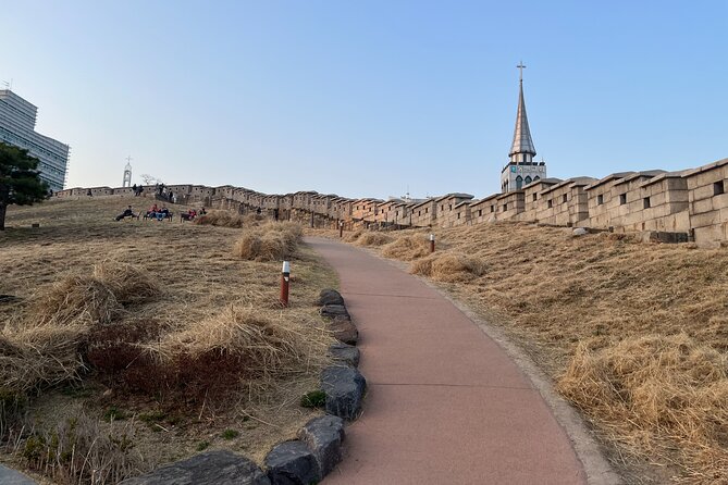 Morning Bike Tour along the Han River with a Local - Seongsu-dong: pop-up style Seoul with a neighborhood feel