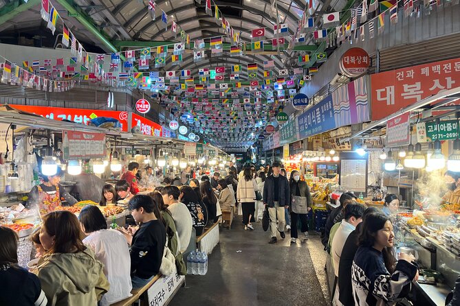 Morning Bike Tour along the Han River with a Local - Norunsan Traditional Market: lunch supplies without the tourist trap feeling