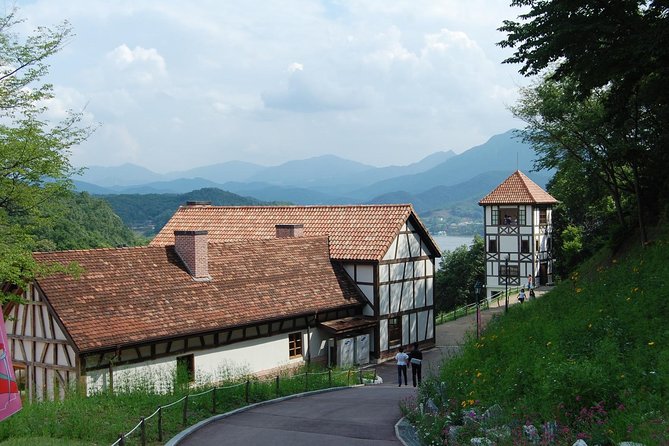 Nami Island and Petite France - Filming location - The Ginseng Center end stop and the shopping center trade-off