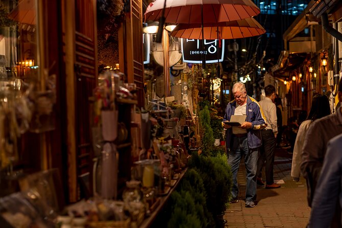 Night Flexible Private Guided Tour in Seoul(Optional Layover) - Kwangjang Market at Night: Eat, Ask, and Learn the Local Way