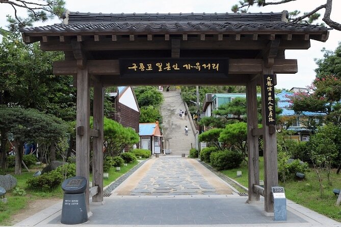 Pohang Highlights & Private Tour with a Licensed guide - Stop 5: Homigot Sunrise Plaza, the Eastern Tip Vibe
