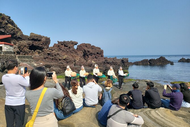 Private 2Days Tour Best Jeju attraction place in Jeju island - Two days of Jeju highlights, paced by an insured taxi