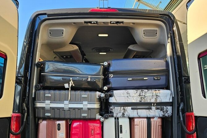Private Airport Transfer From Incheon Airport To Seoul(up to 12) - Arriving at Incheon: flight number, contact, and a real meet-and-greet