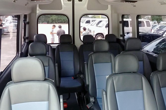 Private Airport Transfer: Seoul City to Incheon Airport 1-12 pax - Driver communication: what good looks like in real life