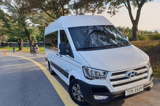 Private Airport Transfer: Seoul City to Incheon Airport 1-12 pax - Pickup in downtown Seoul, meeting point, and that 30-minute cushion