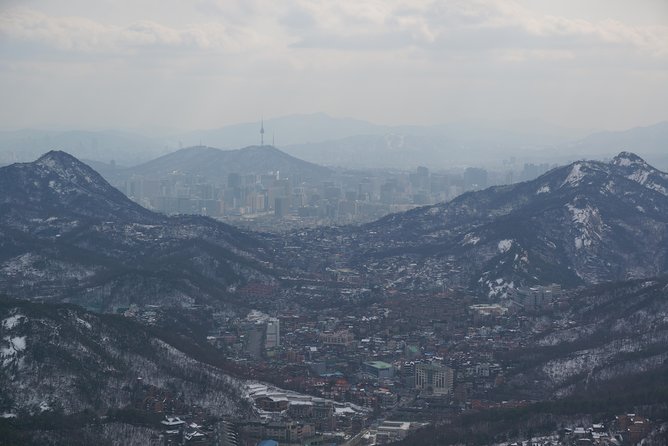 Private Bukhansan Hiking Tour (More Members Less Cost per Person) - Stop 2 at Doseonsa Temple: Buddhist calm after the climb